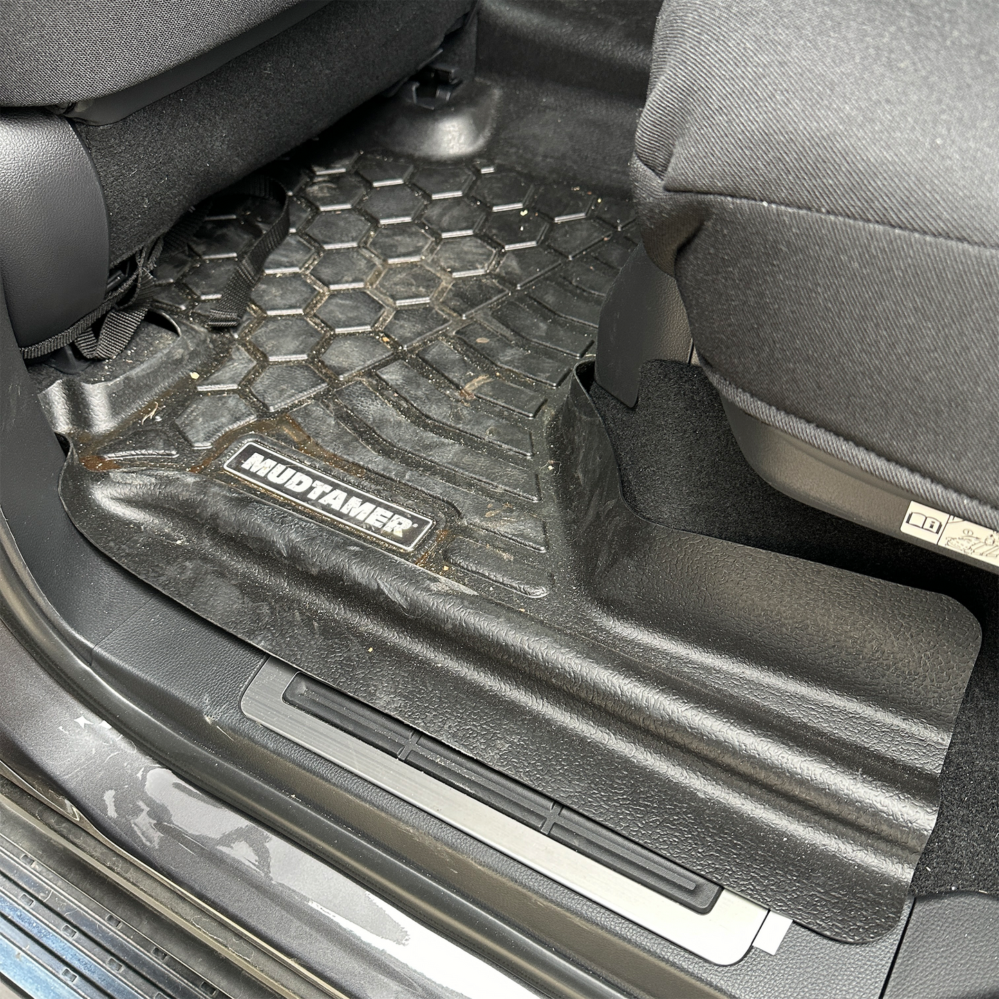 Toyota LandCruiser 300 Series 2021+ | MUDTAMER Floor Mats – additional photo