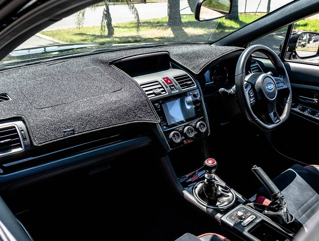 How to Choose the Right Dash Mat for Your Vehicle