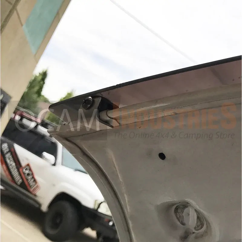 Bonnet Protector Clips - Suit Various Makes & Models, Heavy Duty [Quantity: 2] – additional photo