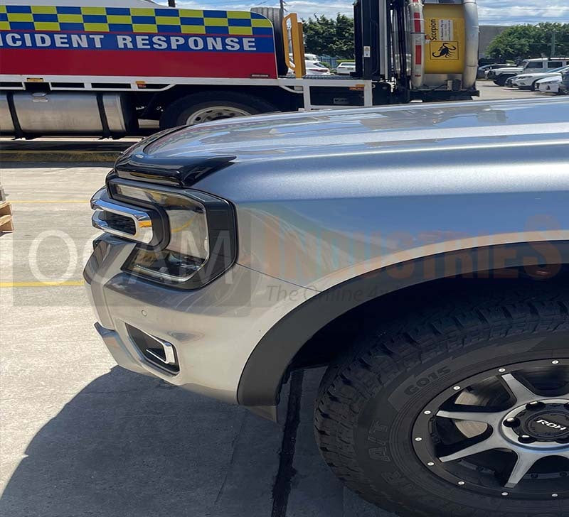 Bonnet Protector for Ford Everest Next-Gen 7/2022-On Tinted Guard – additional photo