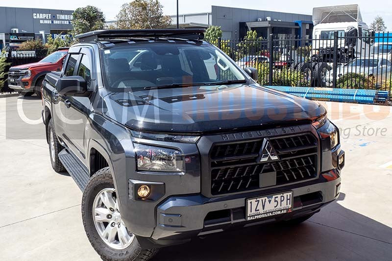 Bonnet Protector for Nissan Navara D27 2026 - Current Tinted Guard – additional photo