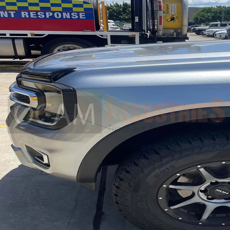 Bonnet Protector for Ford Ranger Next-Gen 7/2022-On Tinted Guard – additional photo