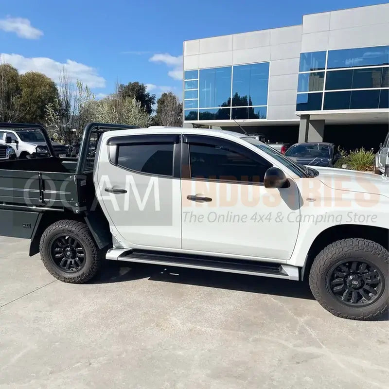 Bonnet, Headlight Protectors, Weathershields for Mitsubishi Triton MR 11/2018-2022 – additional photo