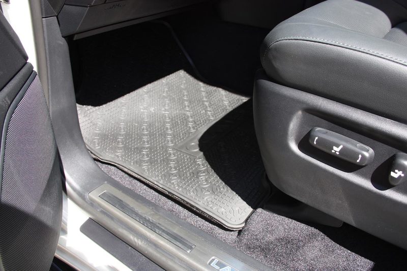 For Landcruiser 200 Series Bonnet & Headlight Protectors, Weathershields, Mats – additional photo