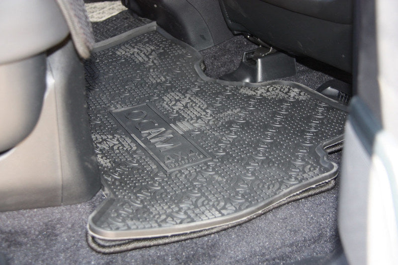 For Landcruiser 200 Series Bonnet & Headlight Protectors, Weathershields, Mats – additional photo