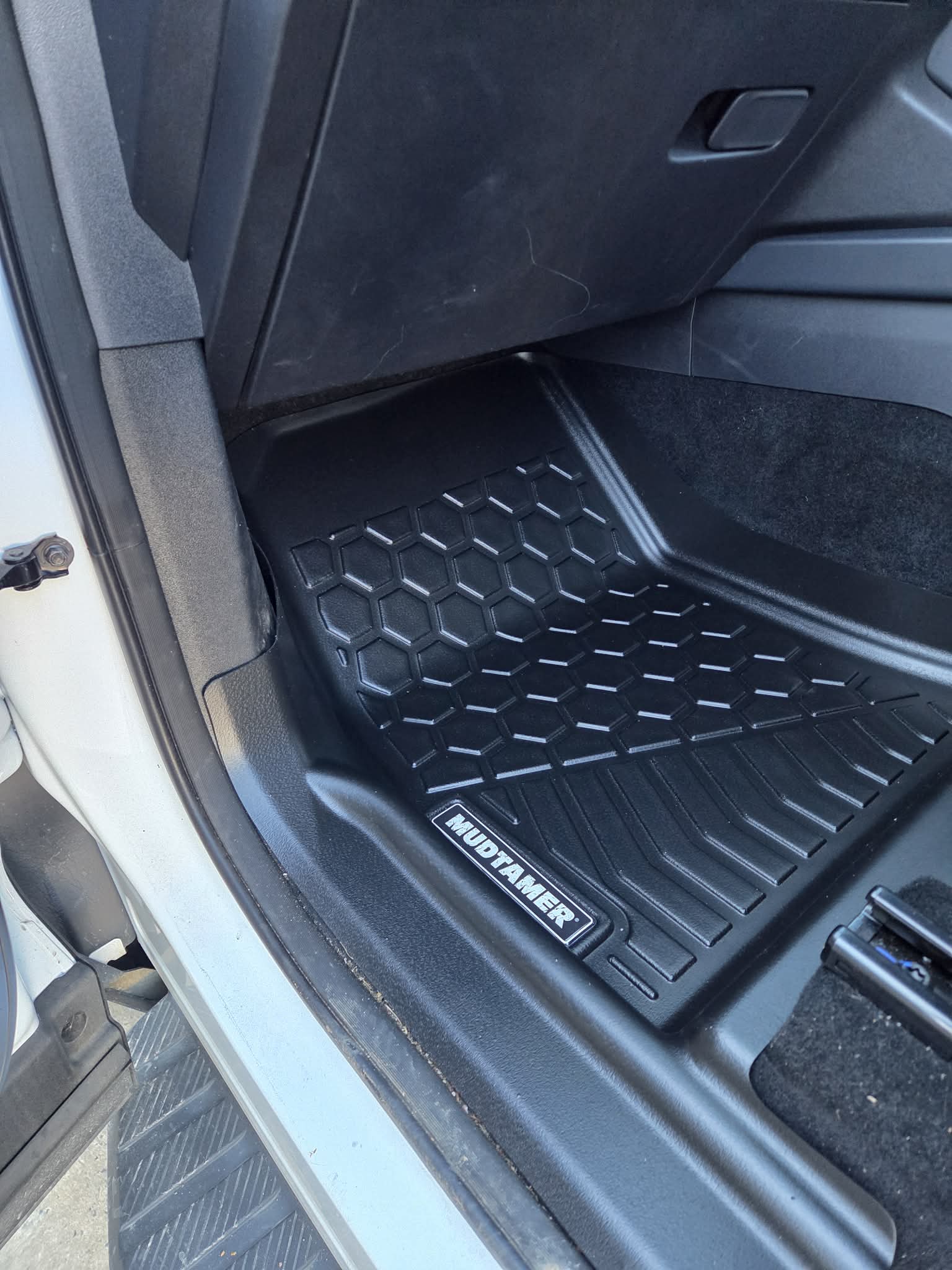 BYD Shark 6 2024+ | MUDTAMER Floor Mats – additional photo