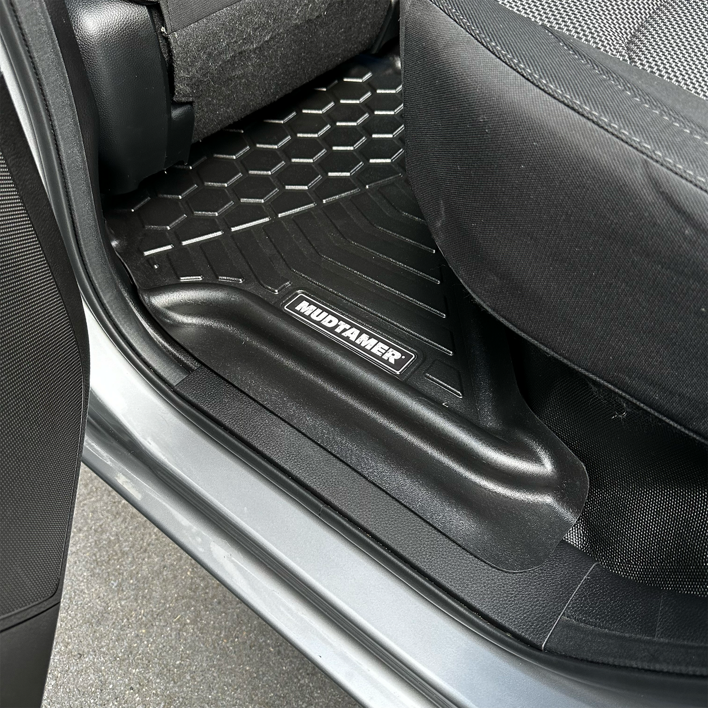 Mazda BT-50 2020+ | MUDTAMER Floor Mats – additional photo
