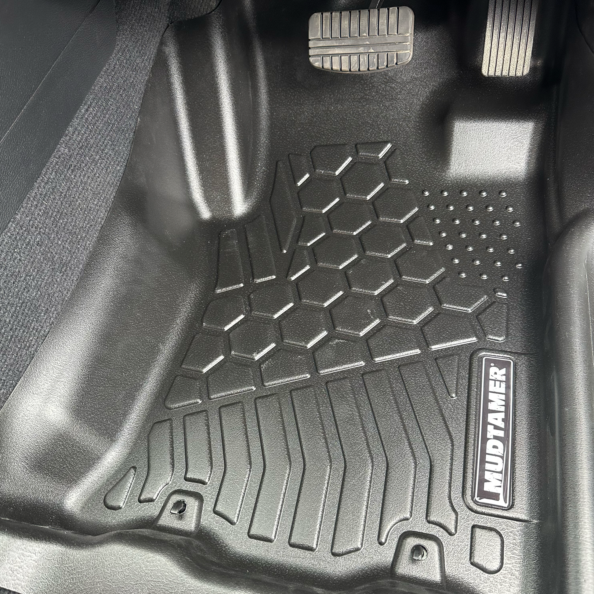 Mitsubishi Triton MV 2024+ | MUDTAMER Floor Mats – additional photo