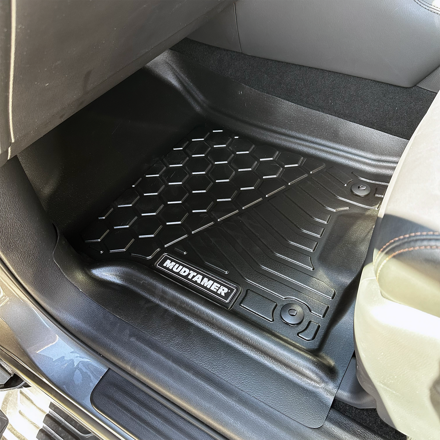 Nissan Y62 Patrol 2013+ | MUDTAMER Floor Mats – additional photo