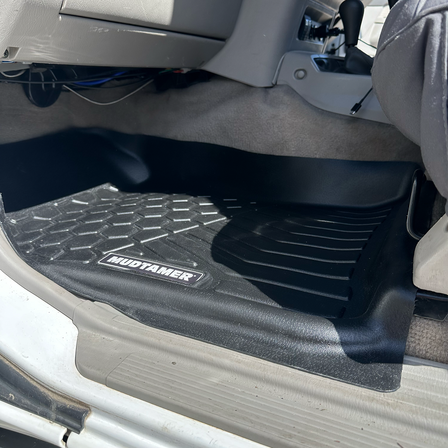 Nissan GU Patrol 1997-2012 | MUDTAMER Floor Mats – additional photo