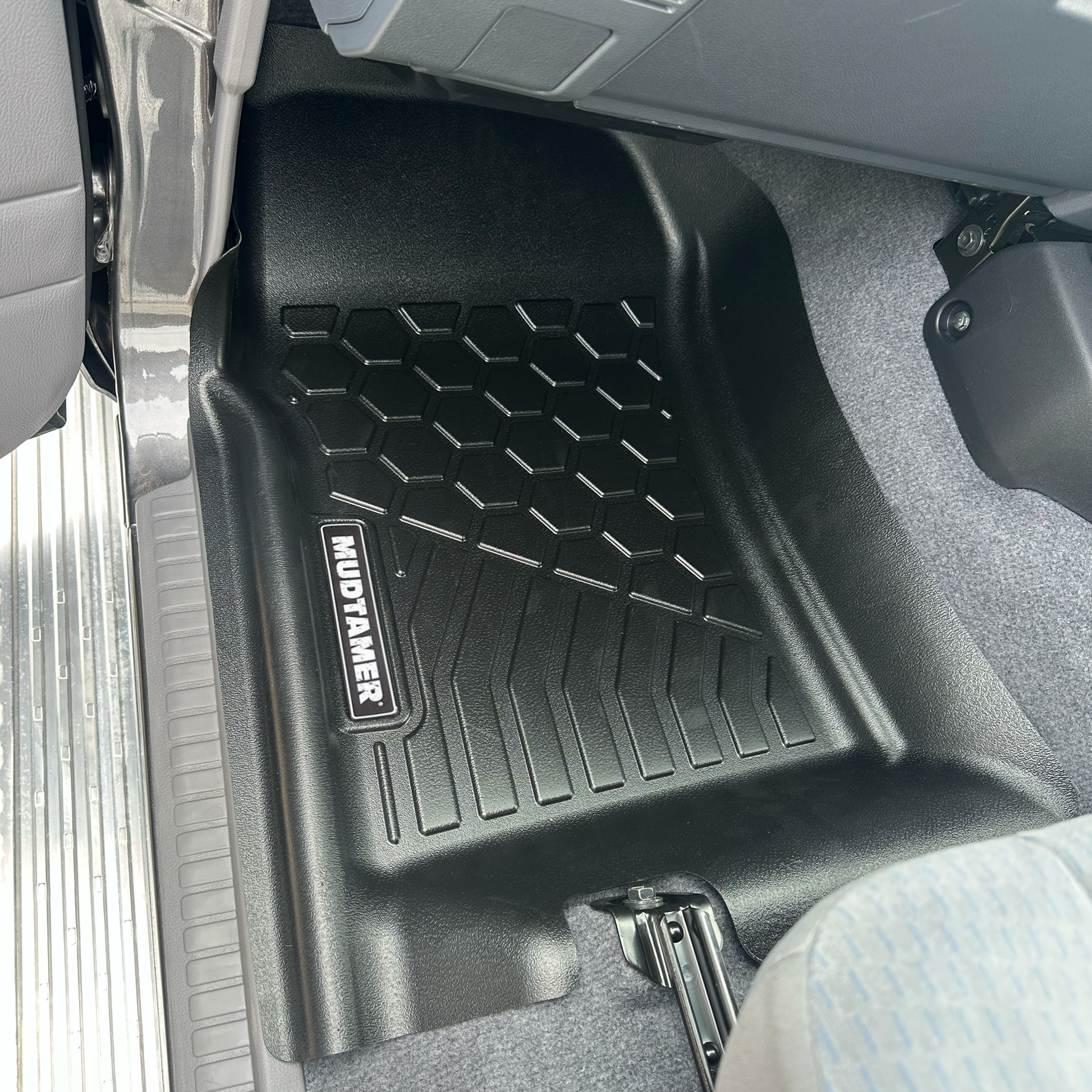 Toyota LandCruiser 79 Series Dual Cab 2012-2023 | MUDTAMER Floor Mats – additional photo
