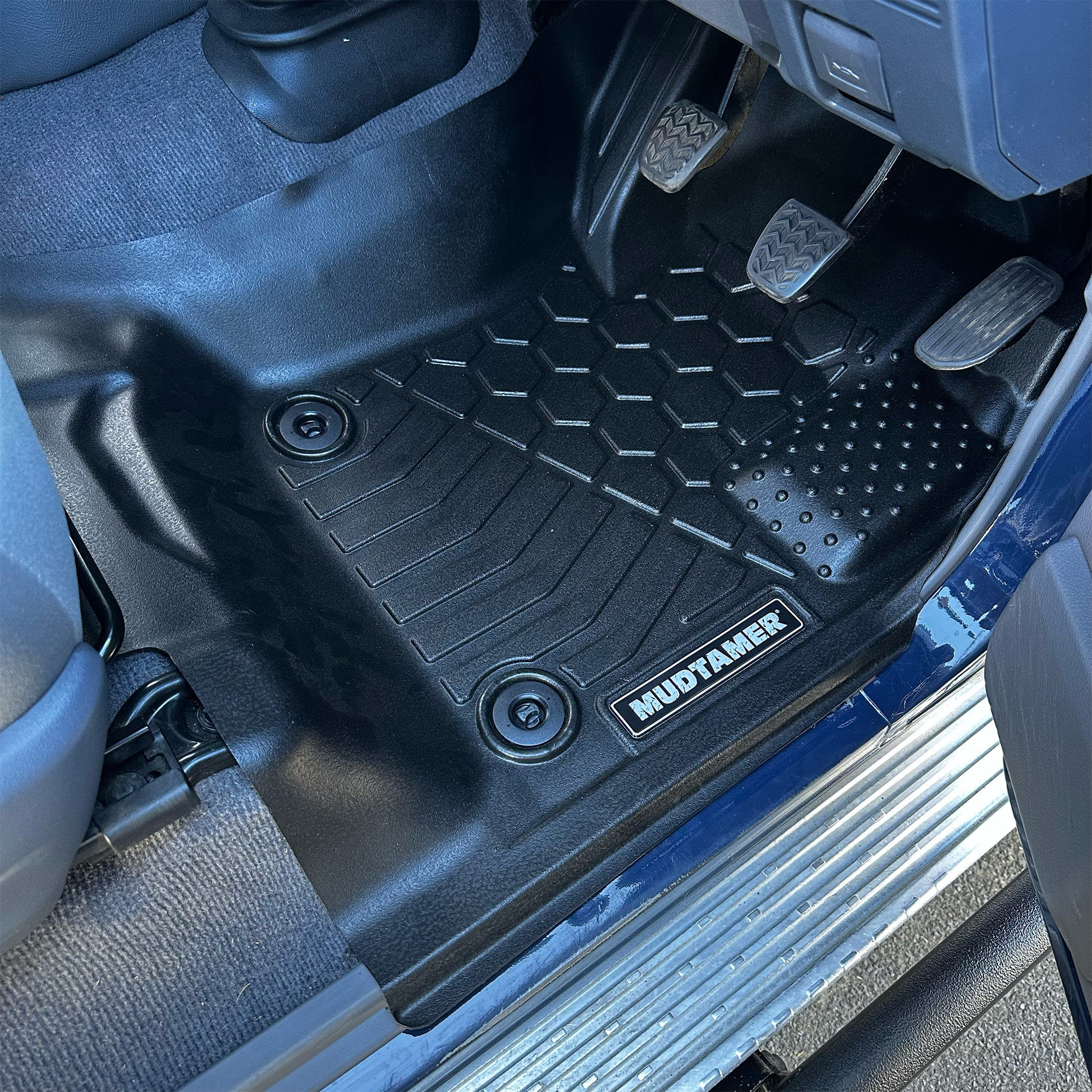 Toyota 79 Series Landcruiser Single Cab 2017-2023 | MUDTAMER Floor Mats – additional photo