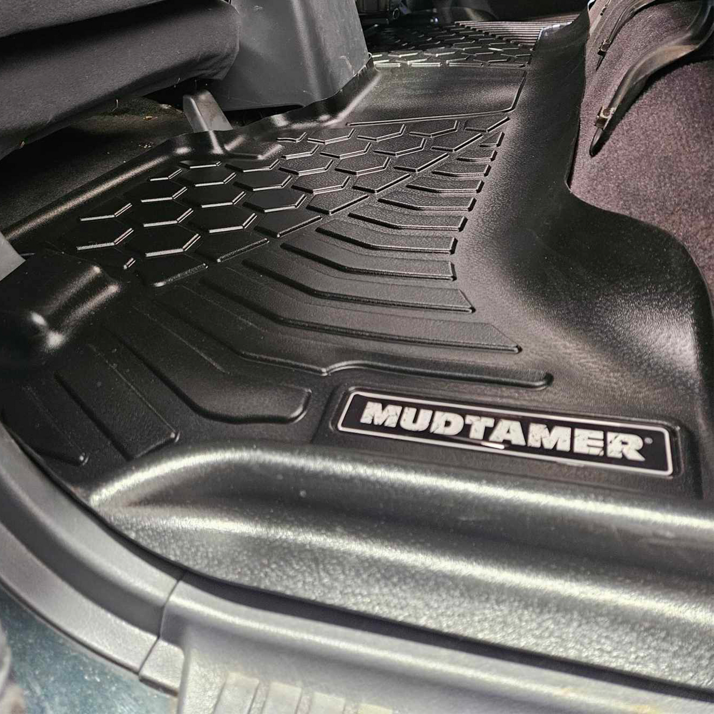 Toyota LandCruiser 80 Series 1990-1998 | MUDTAMER Floor Mats – additional photo
